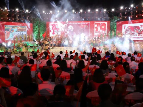 Thanh Hóa: Hàng ngàn người tham gia cầu truyền hình kỷ niệm chiến thắng Điện Biên Phủ