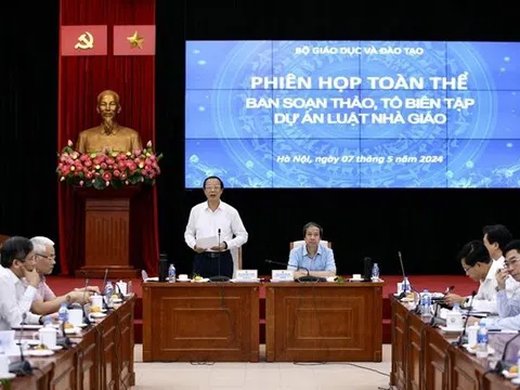 Bộ trưởng Bộ GD&ĐT: Nhà giáo sẽ được gì khi có luật này?