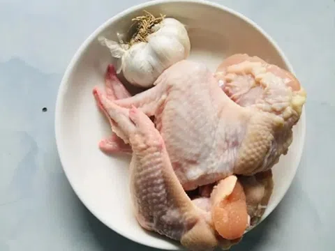 Cách làm gà chiên nước mắm thơm ngon đúng điệu