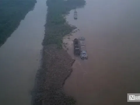 Cần làm rõ việc khai thác cát gây sạt lở bãi bồi trên sông Hồng