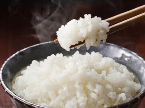 8 tác hại khôn lường của việc ăn quá nhiều tinh bột, điều đầu tiên là "kẻ thù" của chị em