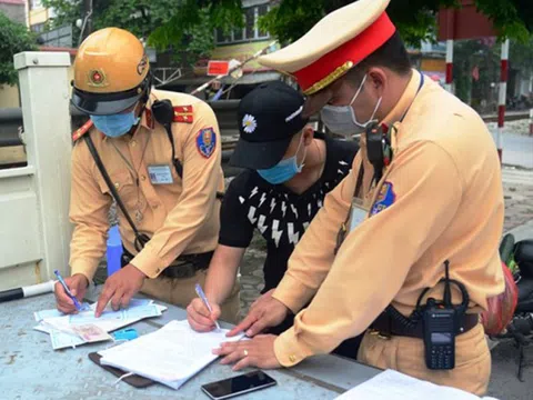 Từ 1/1/2025, chưa làm việc này, tài xế sẽ không được cấp, đổi giấy phép lái xe