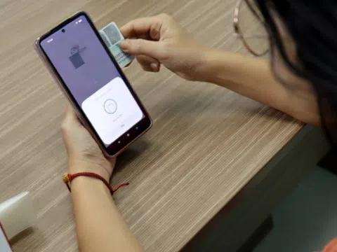 Các trường hợp sẽ bị khóa thẻ, tạm dừng giao dịch trên tài khoản ngân hàng từ 1/1/2025