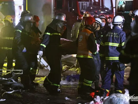 Nhân chứng kể lại giây phút lửa ngùn ngụt bao trùm lấy quán hát ở Hà Nội khiến 11 người tử vong