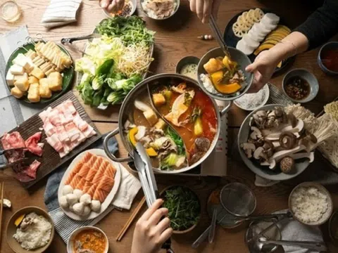 Lẩu được ví như "tinh hoa" mùa đông nhưng "đại kỵ" với những nhóm người này!