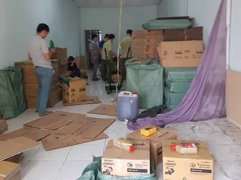 Cận cảnh công nghệ sản xuất dầu nhớt giả