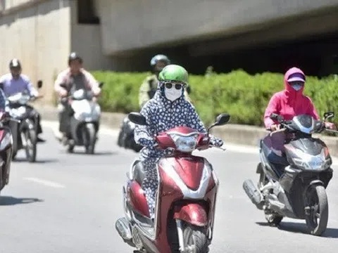 TPHCM: Tia UV chạm ngưỡng nguy hiểm, bảo vệ bản thân như thế nào?