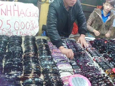 Dùng 'kính nhái' và những nguy biến