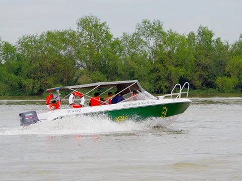 TP HCM trang bị cho Bộ đội Biên phòng 10 ca nô cao tốc