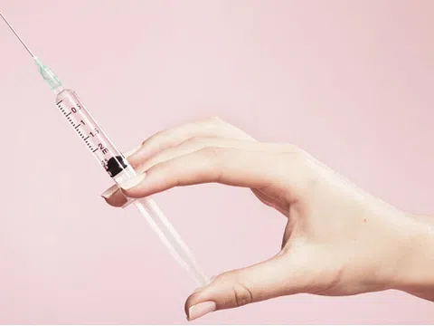 Nữ Việt kiều hoại tử mông nghiêm trọng do tiêm chất làm đầy (filler) tại spa