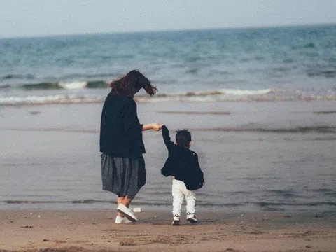 Mẹ đơn thân phải mạnh mẽ để vừa làm cha vừa làm mẹ