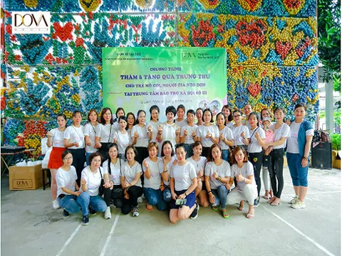 Tập đoàn Dova trao hơn 500 suất quà cho người già neo đơn, trẻ mồ côi, khuyết tật