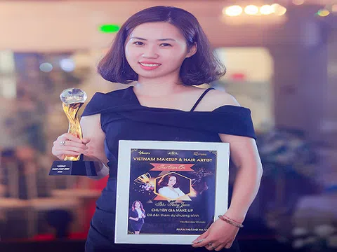 Cô gái 9x vươn lên nhờ đam mê với từng cây cọ