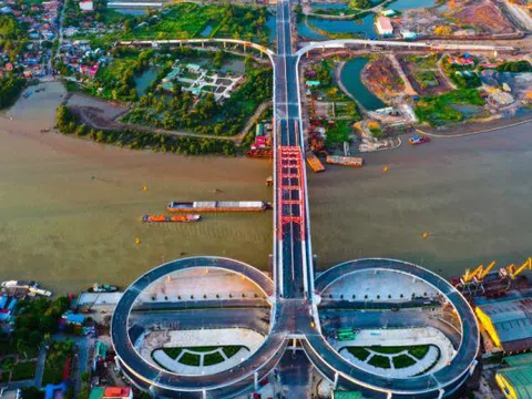 Thủ tướng cắt băng thông xe cây cầu hình cánh chim biển độc đáo nhất Hải Phòng