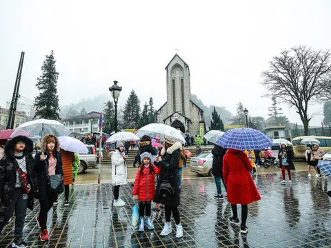 Bắc Bộ trở lạnh, vùng núi trời rét, Trung Bộ có mưa to cục bộ