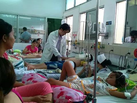 Hà Nội phấn đấu hết tháng 11 khống chế được dịch bệnh sốt xuất huyết