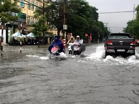 Trung Bộ tiếp tục mưa dông, cảnh báo nguy cơ lũ quét và ngập úng