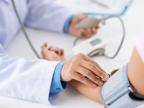 6 cách giúp bạn khỏe hơn khi bị huyết áp thấp