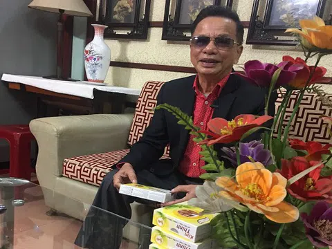 Hết ù tai, nghe được trở lại tôi vui mừng la lên: Lỗ tai tôi nghe được hết trơn rồi