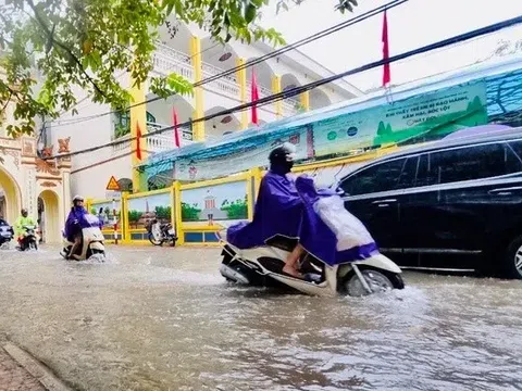 Hà Nội: Tập trung tiêu thoát nước, giảm úng ngập cục bộ sau mưa lớn