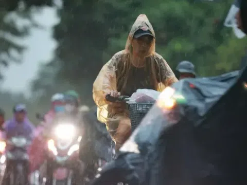 Mưa dông khắp cả nước trước nghỉ lễ, có nơi trên 90 mm