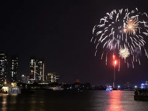 TP.HCM cấm xe hàng chục tuyến đường trung tâm đêm ngày 2/9