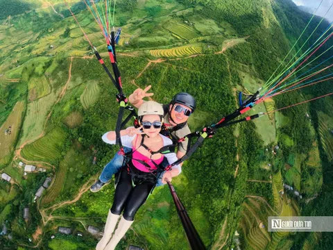 Dịp Quốc Khánh 2/9 về Mù Cang Chải bay dù lượn