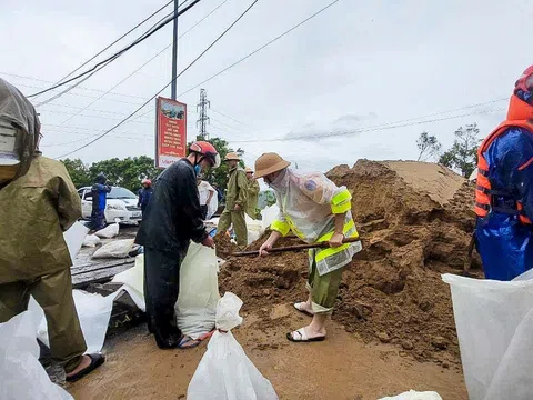 Nước sông trên báo động 3, Hải Dương căng mình hộ đê