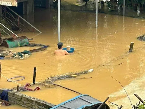 Cần Cứu Trợ Khẩn Cấp: 1 số xã tại Nho Quan, Ninh Bình bị cô lập vì nước lũ lên cao