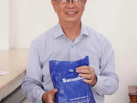 1 tỉ đồng của giáo sư Lê Ngọc Thạch đã được tất toán sớm để ủng hộ miền Bắc