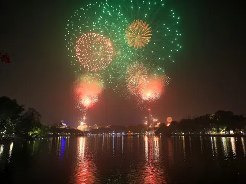 Đề xuất giảm từ 30 xuống còn 1 điểm bắn pháo hoa dịp kỷ niệm 70 năm Ngày Giải phóng Thủ đô