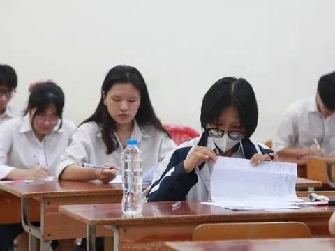 Lý do các trường đại học top đầu bỏ xét tuyển bằng học bạ