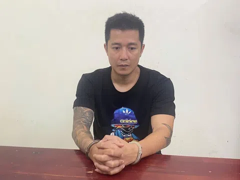 Bắt khẩn cấp cựu tuyển thủ Quốc gia Lê Sỹ Mạnh