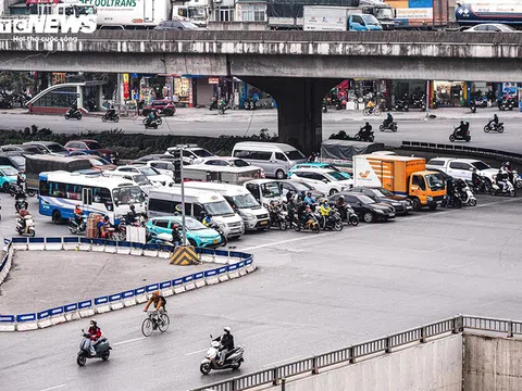 Từ chỗ ‘ngứa ngáy’ nếu không lấn làn, tôi thành tài xế mẫu mực sau 1 tháng