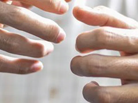 Bàn tay có thể dự báo bệnh tật: 4 dấu hiệu bất thường ở tay cảnh báo tim, gan suy yếu, ung thư ‘tìm đến’