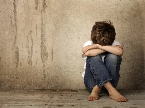 Trầm cảm ở trẻ nhỏ: Dấu hiệu và cách phòng tránh