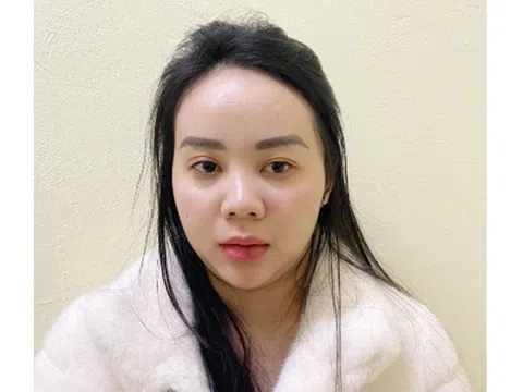 Phát hiện cặp đôi 'mây mưa' trong nhà nghỉ, lộ diện 'tú bà' 23 tuổi