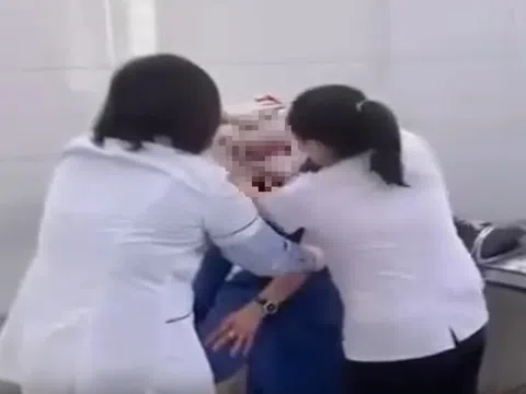 Hà Nội: Điều tra vụ người đàn ông 62 tuổi chém người tình trọng thương rồi tự tử