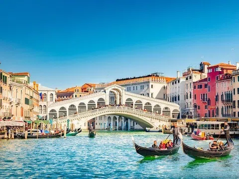 Những địa điểm du lịch lãng mạn nhất thế giới