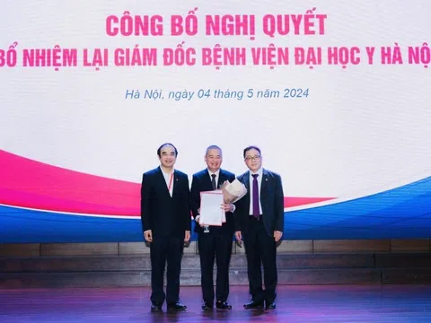 Bổ nhiệm lại Giám đốc Bệnh viện Đại học Y Hà Nội đối với PGS.TS Nguyễn Lân Hiếu