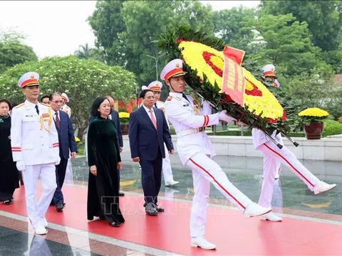 Lãnh đạo Đảng, Nhà nước vào Lăng viếng Chủ tịch Hồ Chí Minh