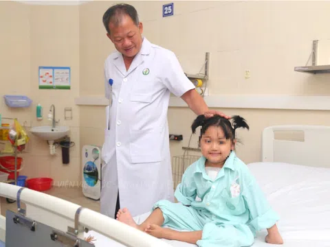 Một người chết não hiến tặng tim, cứu bé gái 7 tuổi đang mong manh sự sống