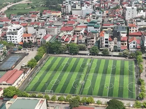 Tiền chảy túi ai?