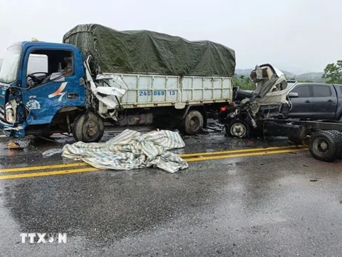 Ba ôtô vụ tai nạn liên hoàn cao tốc Nội Bài-Lào Cai có còn hạn đăng kiểm?