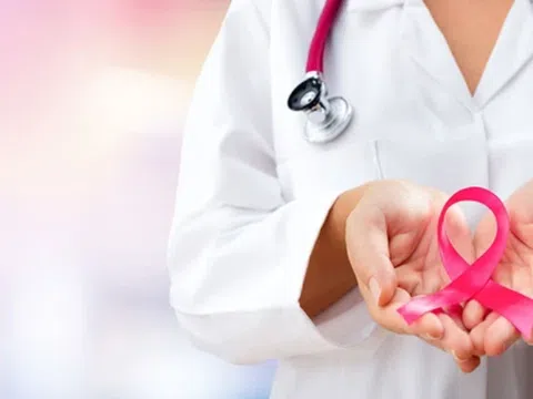 Những yếu tố nguy cơ mắc ung thư vú có thể và không thể kiểm soát được