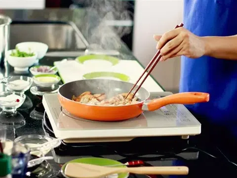 Cách khử mùi đồ chiên rán ám trong bếp đơn giản, hiệu quả