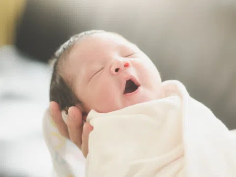 Dấu hiệu nhận biết trẻ sơ sinh thiếu canxi