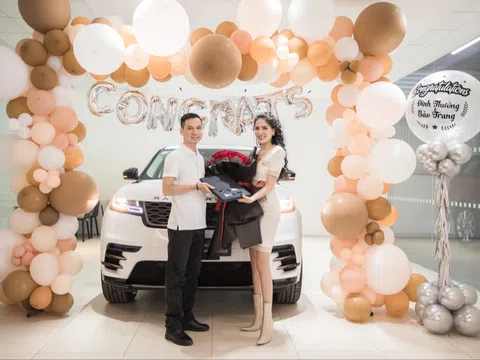 CEO Nguyễn Đình Thưởng mạnh tay chi bạo tậu siêu xe tiền tỷ tặng vợ nhân dịp kỷ niệm 9 năm ngày cưới