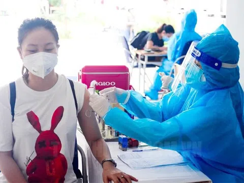 Đồng Nai: Hoàn thành tiêm vắc xin phòng COVID-19 liều bổ sung trước ngày 12/12