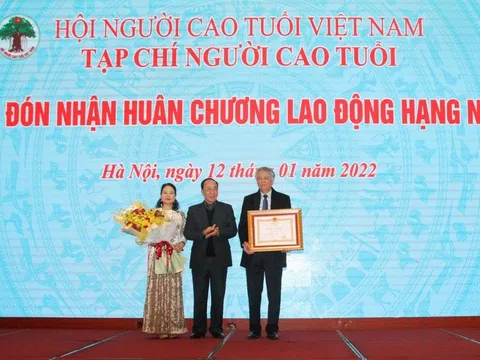 Tạp chí Người cao tuổi đón nhận Huân chương Lao động hạng Nhì